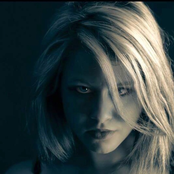 Meet your Posher, Lauren - Picture 6 of 11